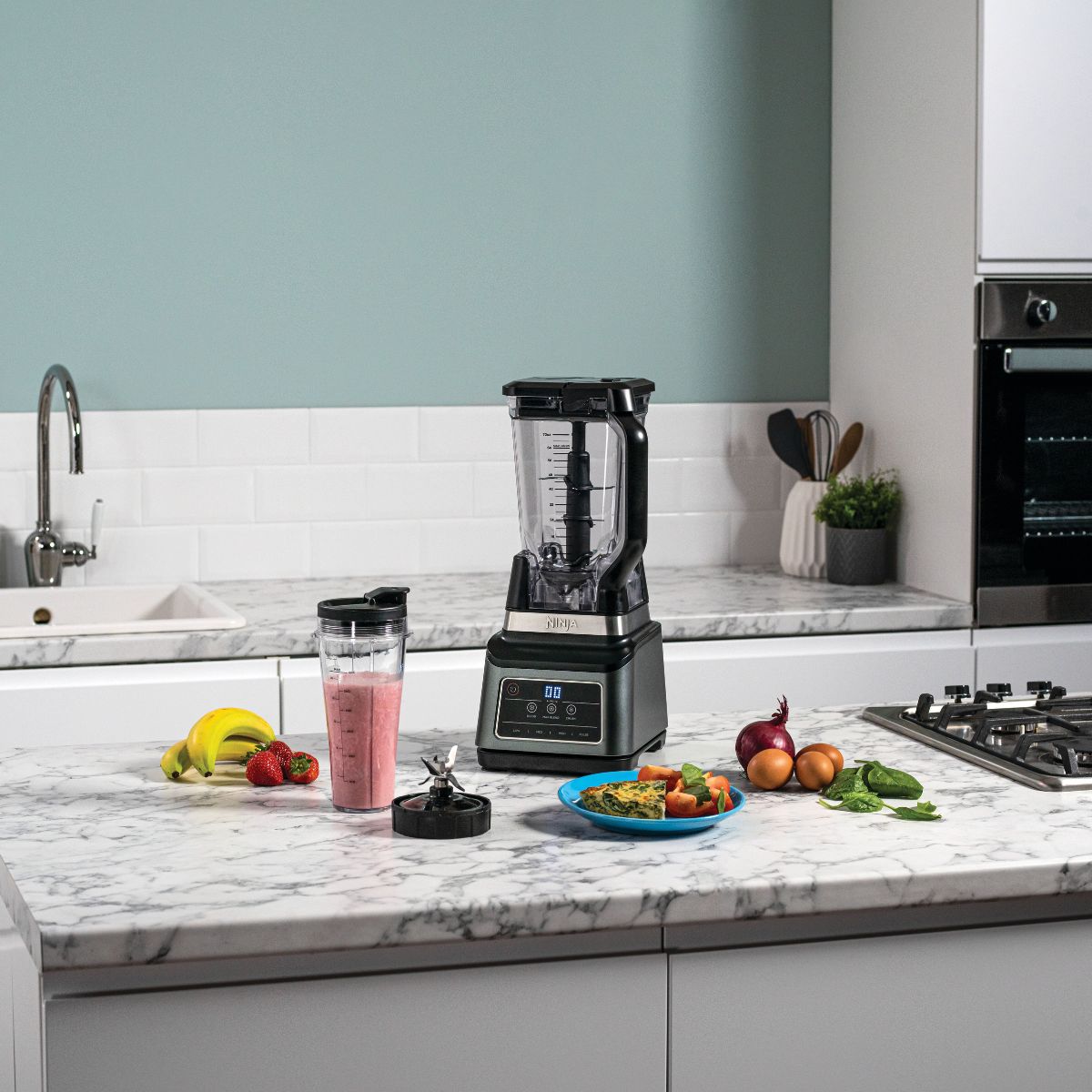 Auto-iQ technology blender